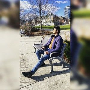 Meet your Posher, Bee